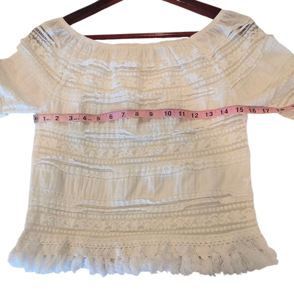 Mur Mur Off The Shoulder Lace Tassel Blouse White Cream Women's Size‎ Medium - Picture 6 of 7